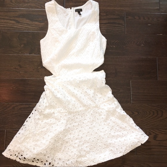 Jessica Simpson Dresses & Skirts - Jessica Simpson small fit & flare eyelet dress